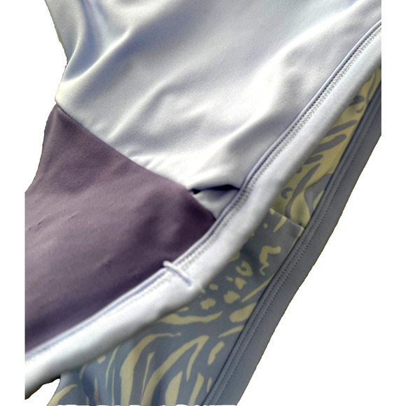 NWT Athleta Girl XL/14 Reversible Vitamin Sea Bikini Top Nina Animal Blue - Picture 7 of 7